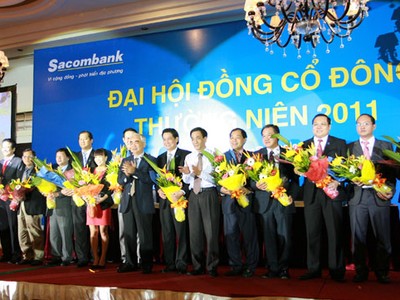 Hé lộ hậu trường thương vụ Sacombank